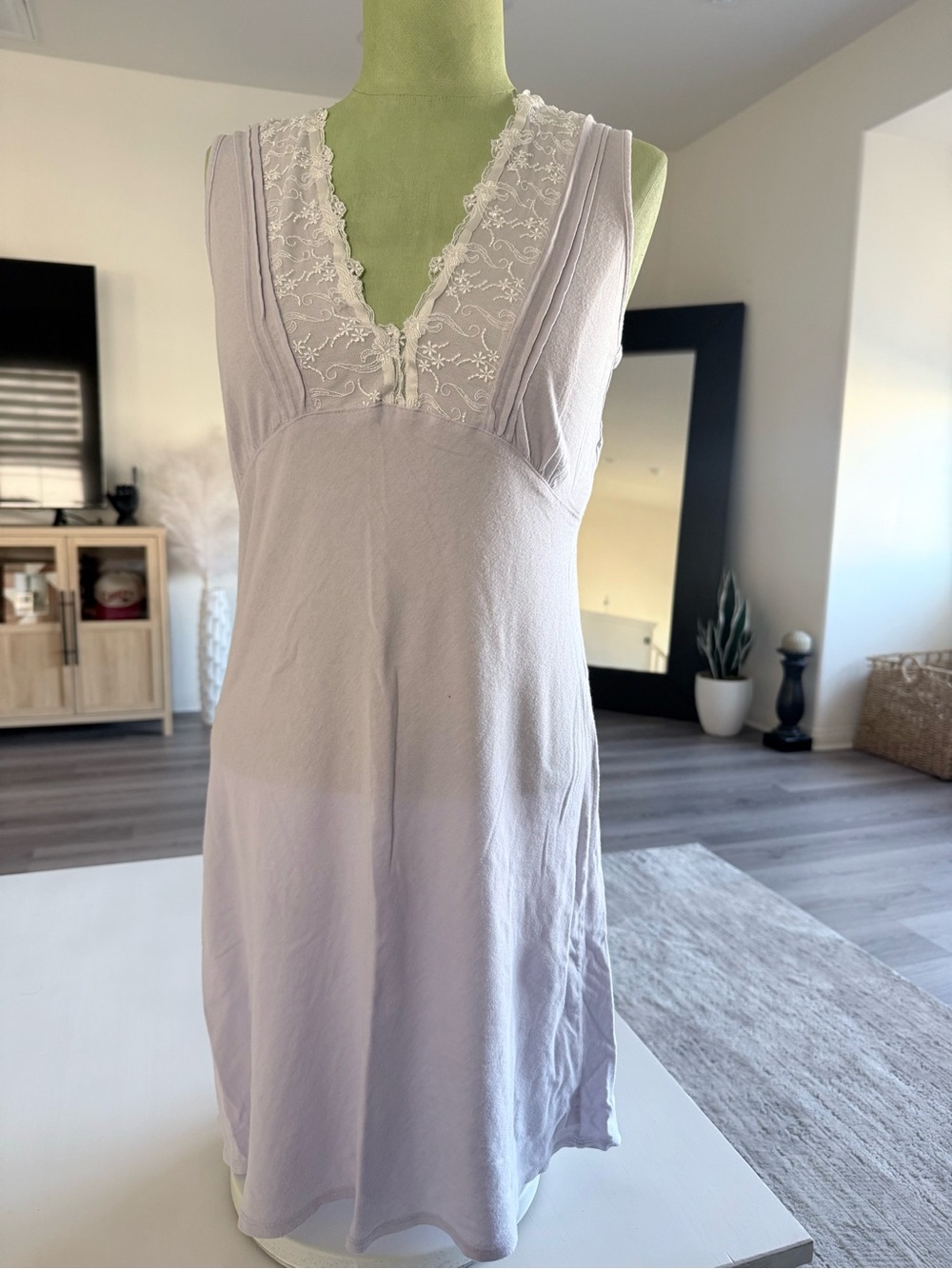 Eileen West House nap night dress Lace trim Cottagecore sleep gown nightgown